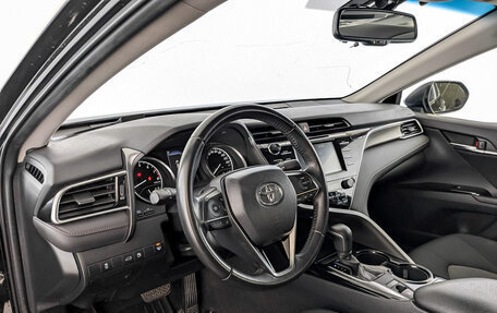 Toyota Camry, 2018 год, 2 480 000 рублей, 16 фотография