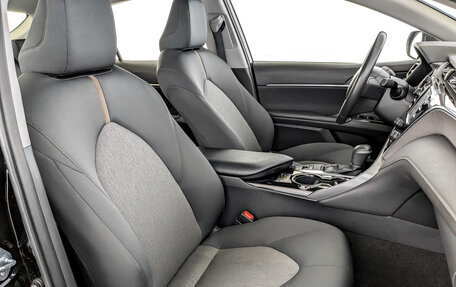 Toyota Camry, 2018 год, 2 480 000 рублей, 23 фотография