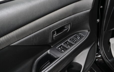 Mitsubishi Outlander III рестайлинг 3, 2018 год, 2 199 000 рублей, 12 фотография