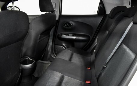 Nissan Juke II, 2013 год, 900 000 рублей, 11 фотография
