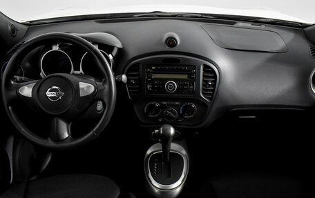 Nissan Juke II, 2013 год, 900 000 рублей, 12 фотография