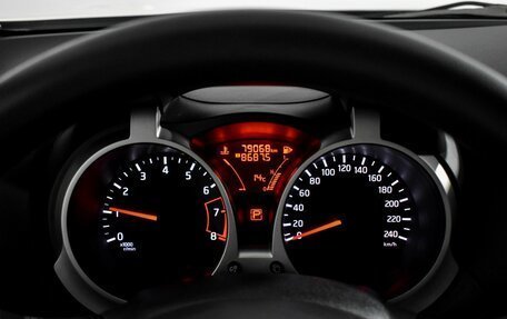 Nissan Juke II, 2013 год, 900 000 рублей, 17 фотография