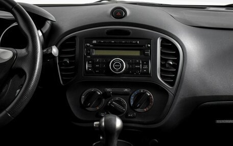 Nissan Juke II, 2013 год, 900 000 рублей, 14 фотография