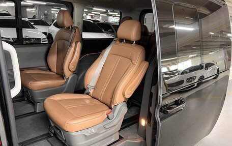 Hyundai Staria, 2022 год, 3 132 000 рублей, 9 фотография
