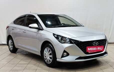 Hyundai Solaris II рестайлинг, 2020 год, 1 580 000 рублей, 2 фотография