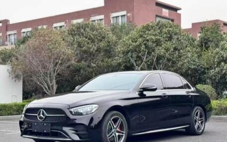 Mercedes-Benz E-Класс, 2022 год, 4 450 000 рублей, 2 фотография