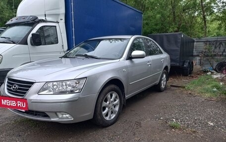 Hyundai Sonata VI, 2010 год, 670 000 рублей, 2 фотография