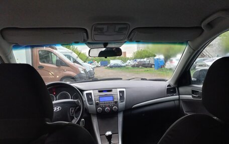 Hyundai Sonata VI, 2010 год, 670 000 рублей, 10 фотография