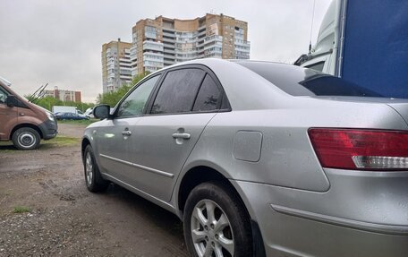 Hyundai Sonata VI, 2010 год, 670 000 рублей, 6 фотография