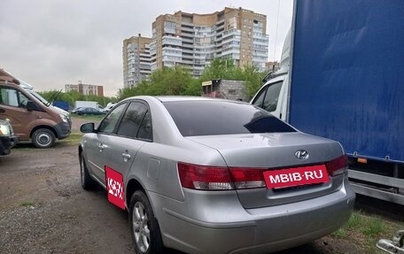 Hyundai Sonata VI, 2010 год, 670 000 рублей, 7 фотография