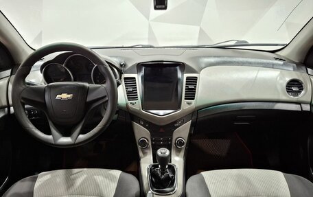 Chevrolet Cruze II, 2012 год, 550 000 рублей, 9 фотография