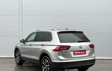 Volkswagen Tiguan II, 2020 год, 2 685 000 рублей, 2 фотография