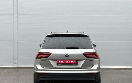 Volkswagen Tiguan II, 2020 год, 2 685 000 рублей, 4 фотография