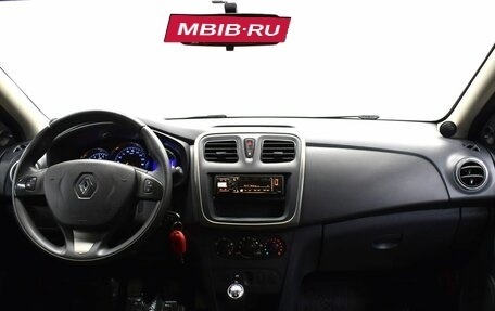 Renault Logan II, 2017 год, 590 000 рублей, 5 фотография