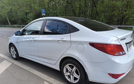 Hyundai Solaris II рестайлинг, 2015 год, 970 000 рублей, 4 фотография