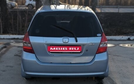 Honda Fit III, 2001 год, 235 000 рублей, 4 фотография