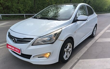 Hyundai Solaris II рестайлинг, 2015 год, 970 000 рублей, 2 фотография