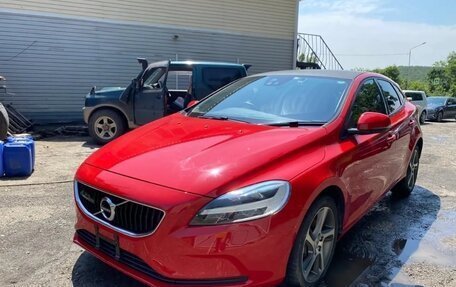 Volvo V40 II рестайлинг, 2017 год, 1 950 000 рублей, 8 фотография
