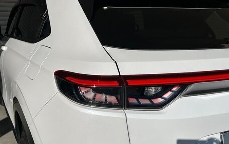 Honda Vezel, 2022 год, 1 730 000 рублей, 10 фотография
