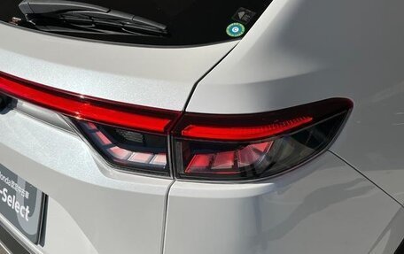 Honda Vezel, 2022 год, 1 730 000 рублей, 11 фотография
