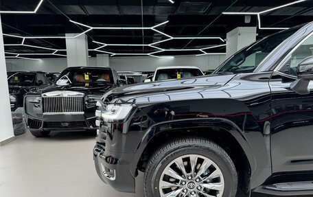 Toyota Land Cruiser, 2025 год, 12 450 000 рублей, 15 фотография
