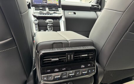 Toyota Land Cruiser, 2025 год, 12 450 000 рублей, 24 фотография
