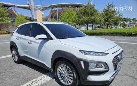 Hyundai Kona I, 2020 год, 1 350 000 рублей, 2 фотография