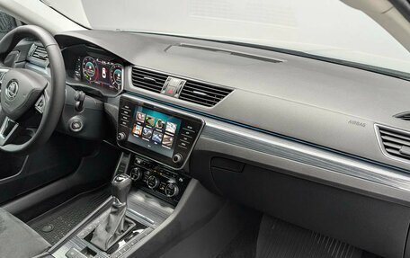Skoda Superb III рестайлинг, 2019 год, 2 899 000 рублей, 8 фотография