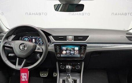 Skoda Superb III рестайлинг, 2019 год, 2 899 000 рублей, 9 фотография