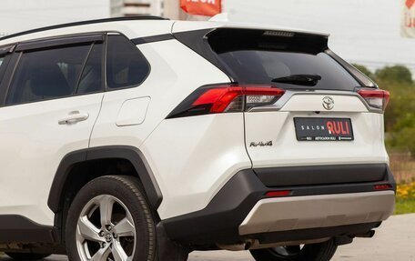 Toyota RAV4, 2021 год, 3 430 000 рублей, 12 фотография
