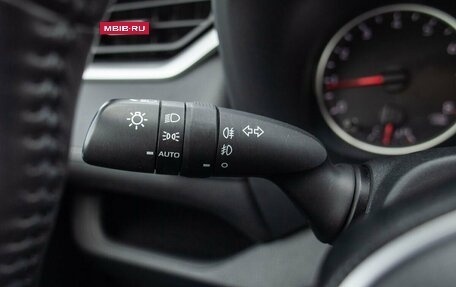 Toyota RAV4, 2021 год, 3 430 000 рублей, 21 фотография