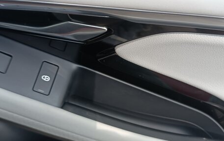 Land Rover Range Rover Evoque II, 2019 год, 4 150 000 рублей, 10 фотография