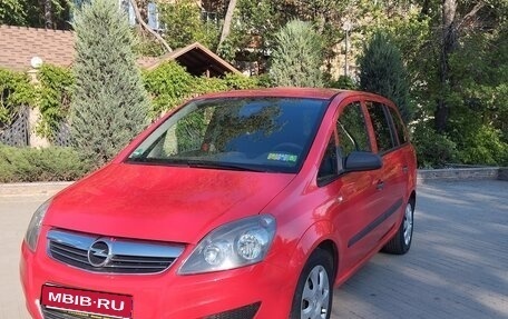 Opel Zafira B, 2009 год, 800 000 рублей, 1 фотография