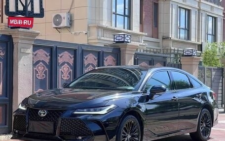 Toyota Avalon, 2022 год, 2 489 000 рублей, 1 фотография