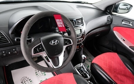 Hyundai Solaris II рестайлинг, 2011 год, 939 000 рублей, 8 фотография