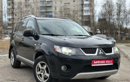 Mitsubishi Outlander III рестайлинг 3, 2008 год, 760 000 рублей, 1 фотография