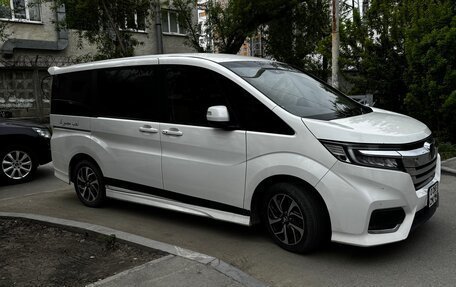 Honda Stepwgn IV, 2020 год, 2 950 000 рублей, 1 фотография
