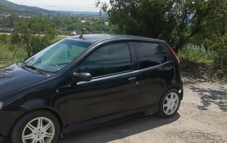 Fiat Punto III Punto Evo рестайлинг, 2004 год, 260 000 рублей, 4 фотография