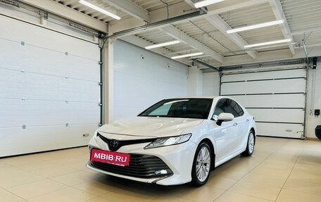 Toyota Camry, 2019 год, 3 199 900 рублей, 2 фотография