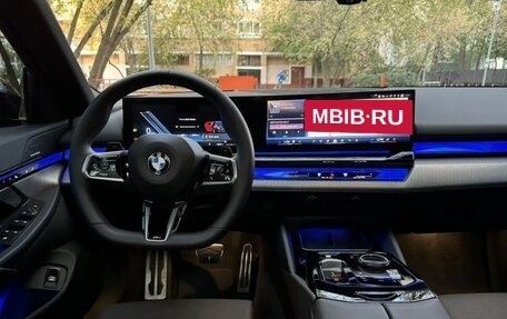 BMW 5 серия, 2023 год, 8 550 000 рублей, 10 фотография