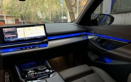 BMW 5 серия, 2023 год, 8 550 000 рублей, 25 фотография