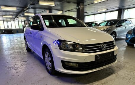 Volkswagen Polo VI (EU Market), 2019 год, 595 000 рублей, 2 фотография