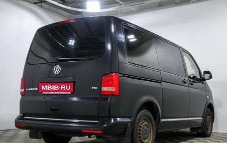 Volkswagen Caravelle T5, 2014 год, 2 730 000 рублей, 4 фотография