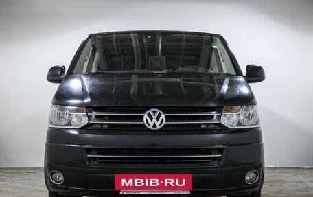 Volkswagen Caravelle T5, 2014 год, 2 730 000 рублей, 2 фотография