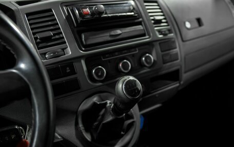 Volkswagen Caravelle T5, 2014 год, 2 730 000 рублей, 10 фотография