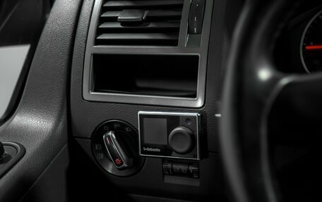 Volkswagen Caravelle T5, 2014 год, 2 730 000 рублей, 12 фотография