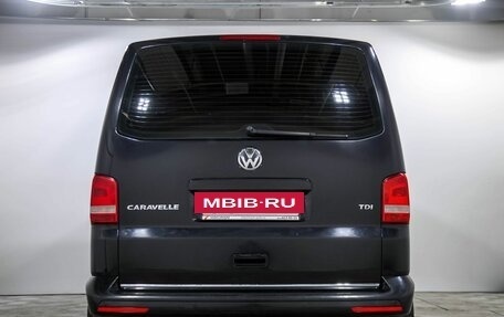 Volkswagen Caravelle T5, 2014 год, 2 730 000 рублей, 5 фотография