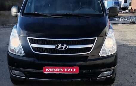 Hyundai Grand Starex Grand Starex I рестайлинг 2, 2013 год, 2 650 000 рублей, 1 фотография