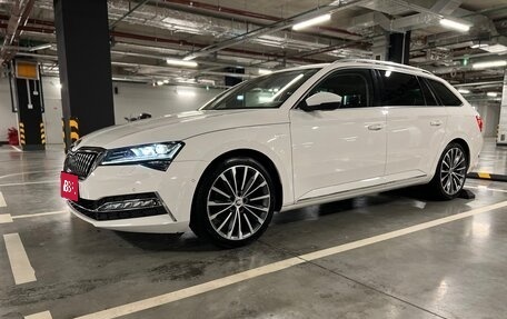 Skoda Superb III рестайлинг, 2020 год, 4 500 000 рублей, 1 фотография