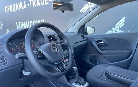Volkswagen Polo VI (EU Market), 2017 год, 1 100 000 рублей, 8 фотография